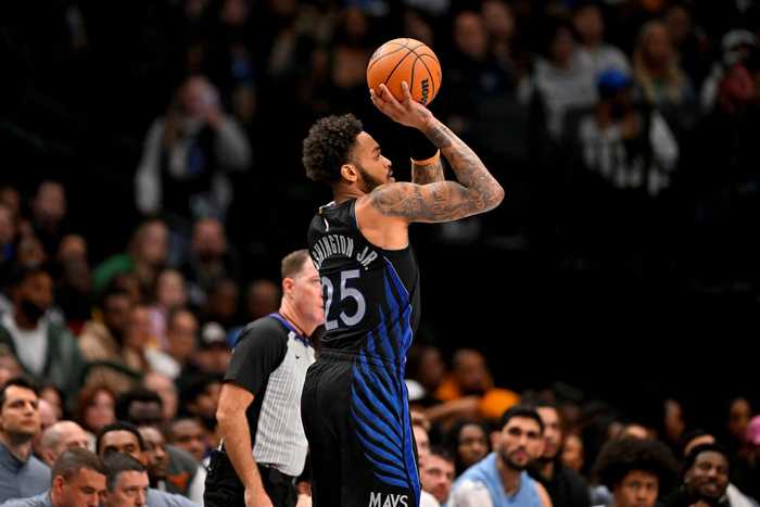 也是尽力了！华盛顿20中10空砍全队最高21分 21分均下半场所得