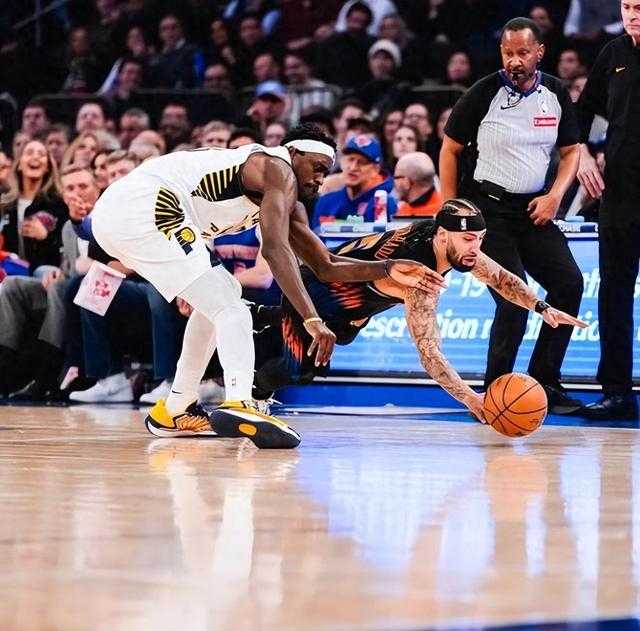 黑马击杀东部第二！印城8人上双真硬 大头 40分唐斯加时6犯离场